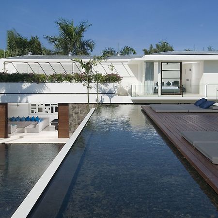 Villa Aqua Seminyak  Exterior photo